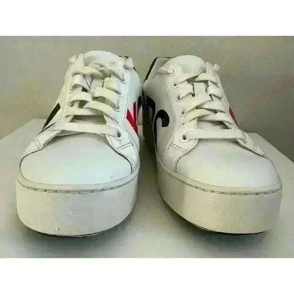 Michael Kors leather sneakers logo wrap around size. 7M  patent leather on back - Picture 5 of 9